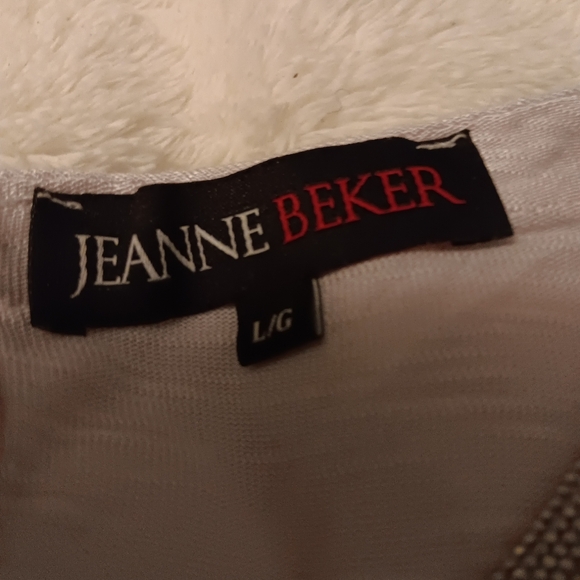 Nwot Lt Mauve Jeanne beker tshirt w/ gorgeous full silver beaded  neckline, fine - Picture 5 of 6